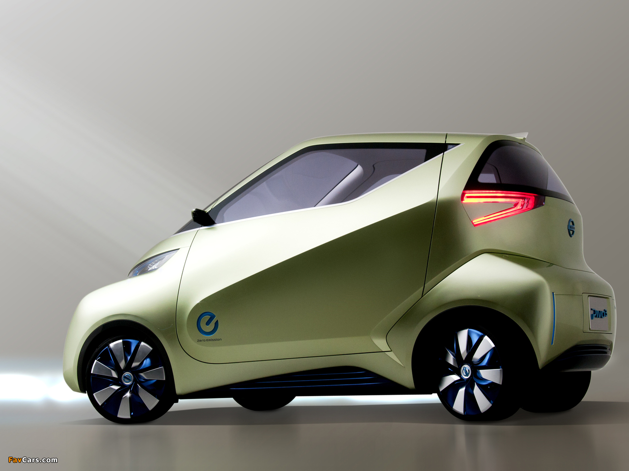 Nissan Pivo 3 Concept 2011 images (1280 x 960)