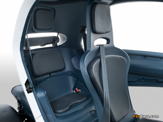 Nissan New Mobility Concept 2011 pictures (640 x 480)