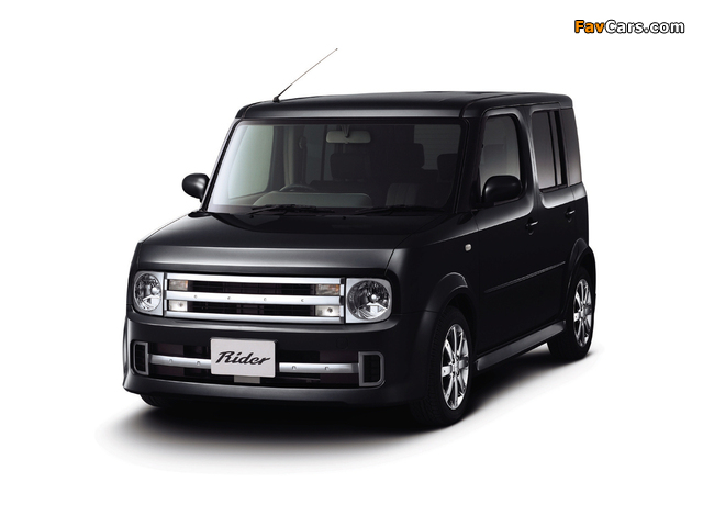 Images of Autech Nissan Cube Rider (Z11) 2003–08 (640 x 480)