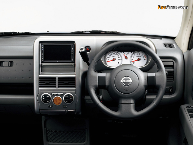 Images of Nissan Cube³ (GZ11) 2003–08 (640 x 480)