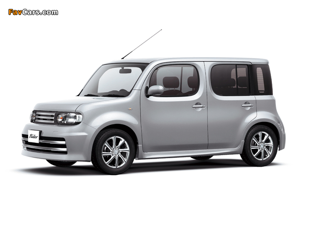 Images of Autech Nissan Cube Rider (Z12) 2008 (640 x 480)