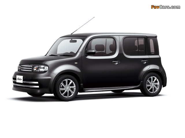 Images of Autech Nissan Cube Rider (Z12) 2008 (640 x 480)