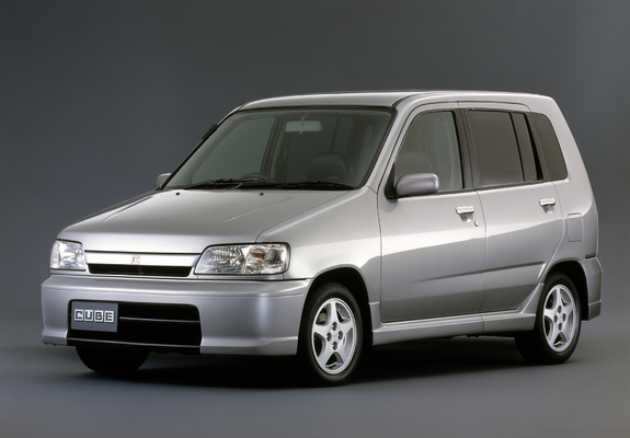 Nissan Cube (Z10) 1998–2000 images