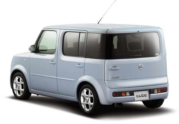 Nissan Cube (Z11) 2002–08 pictures