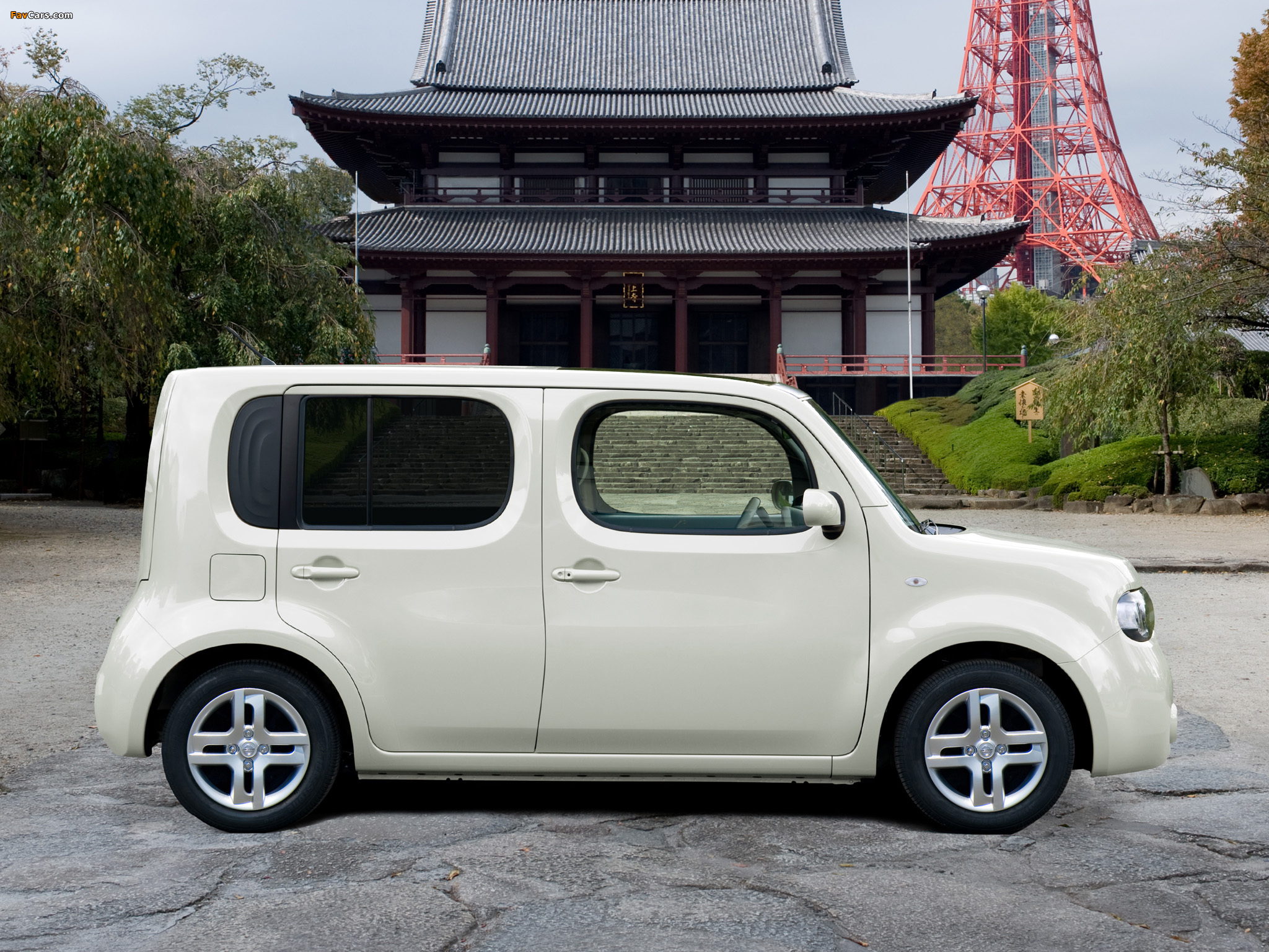 Nissan Cube (Z12) 2008 wallpapers (2048 x 1536)
