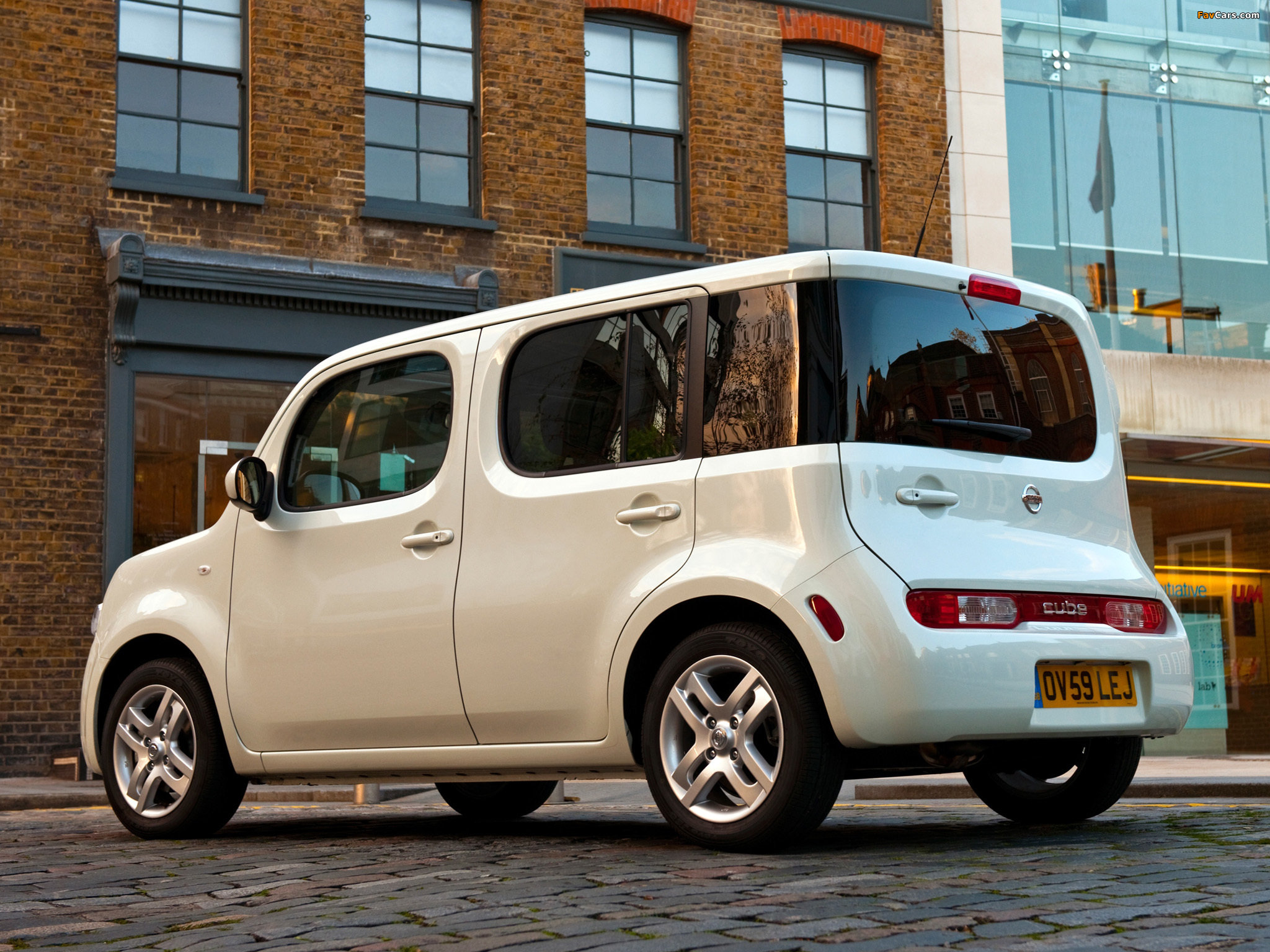 Nissan Cube UK-spec (Z12) 2009 photos (2048 x 1536)