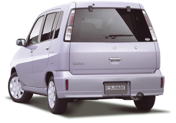 Pictures of Nissan Cube (Z10) 2000–02