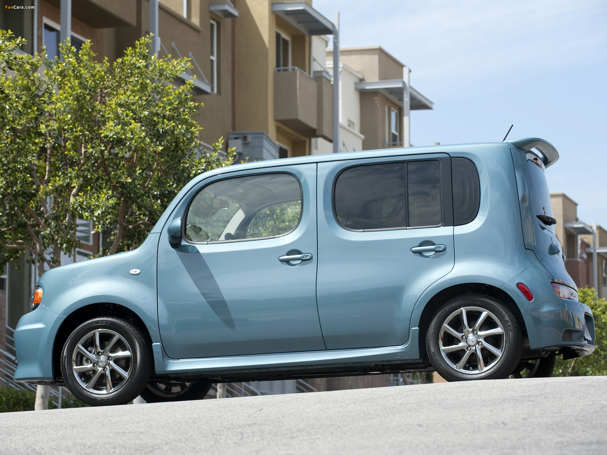 Nissan Cube Krom (Z12) 2009 wallpapers (2048 x 1536)