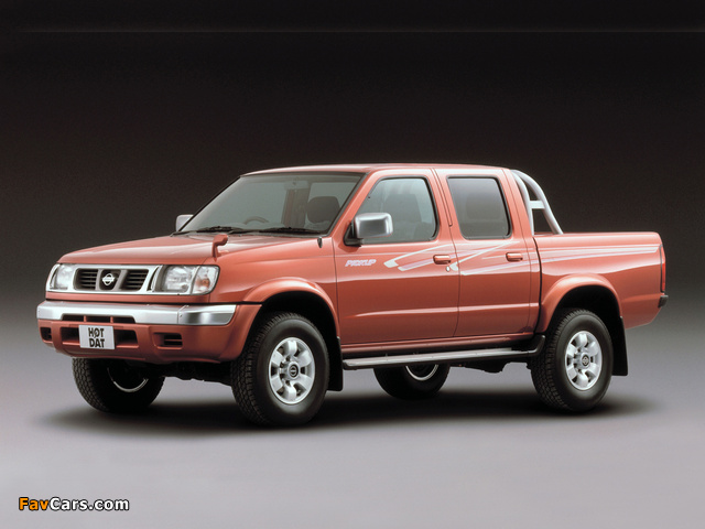 Nissan Datsun Crew Cab (D22) 1997–2002 pictures (640 x 480)