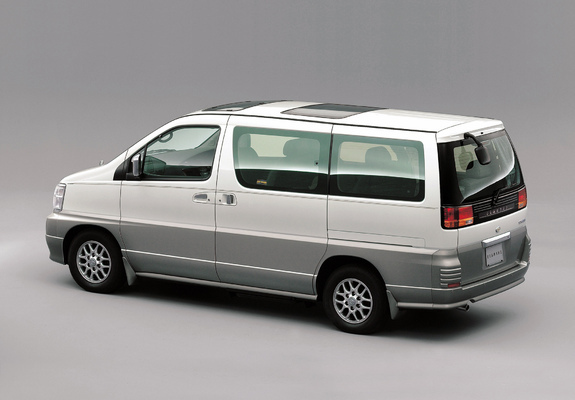 Nissan Elgrand (50) 1999–2002 pictures