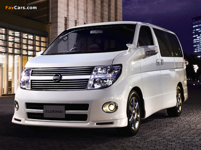 Nissan Elgrand Highway Star (E51) 2002–10 images (640 x 480)