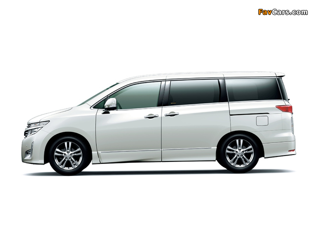 Nissan Elgrand Highway Star (E52) 2010 images (640 x 480)