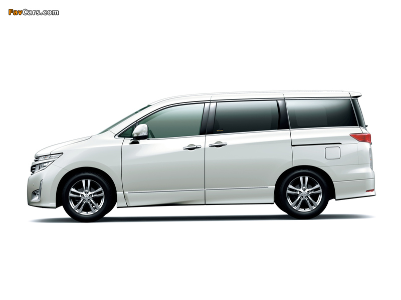 Nissan Elgrand Highway Star (E52) 2010 images (800 x 600)