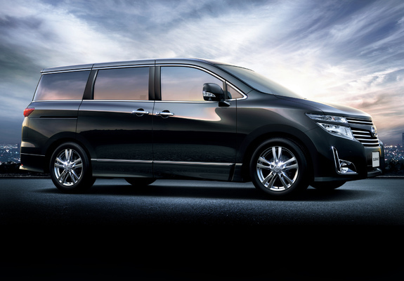 Nissan Elgrand Highway Star (E52) 2010 pictures