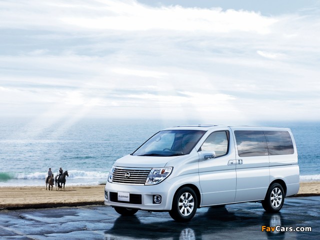 Pictures of Nissan Elgrand (51) 2002–10 (640 x 480)