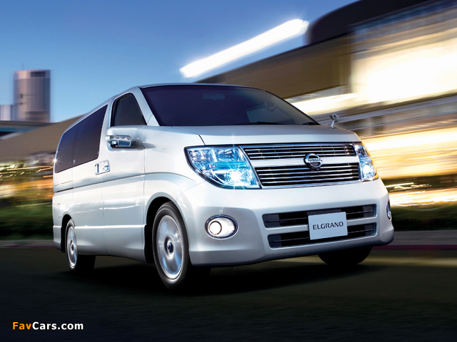 Nissan Elgrand Highway Star (E51) 2002–10 wallpapers (640 x 480)