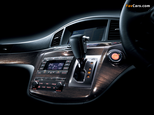 Nissan Elgrand Highway Star (E52) 2010 wallpapers (640 x 480)