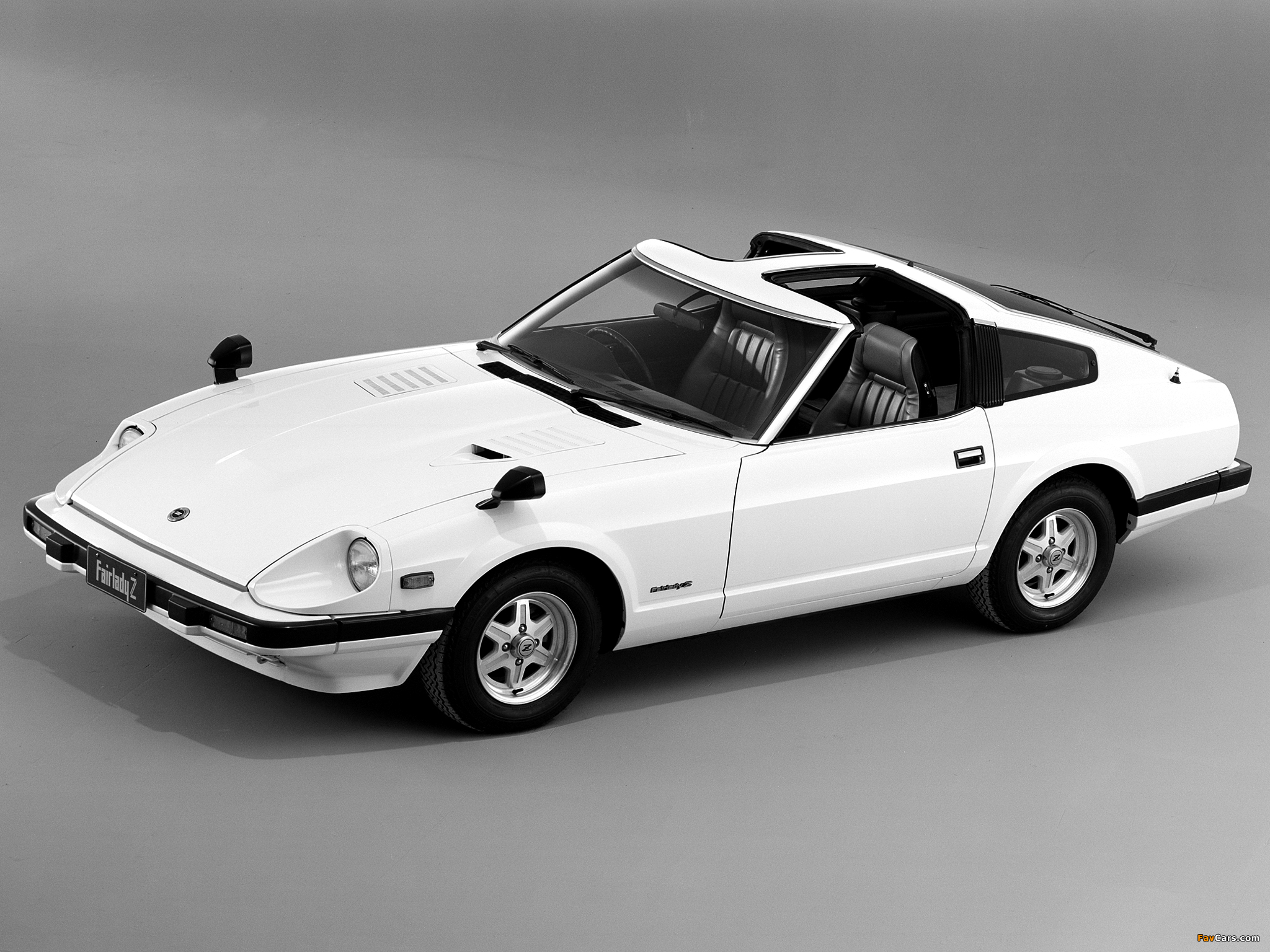 Pictures of Nissan Fairlady 280Z-L T-Roof (HS130) 1980–83 (2048 x 1536)