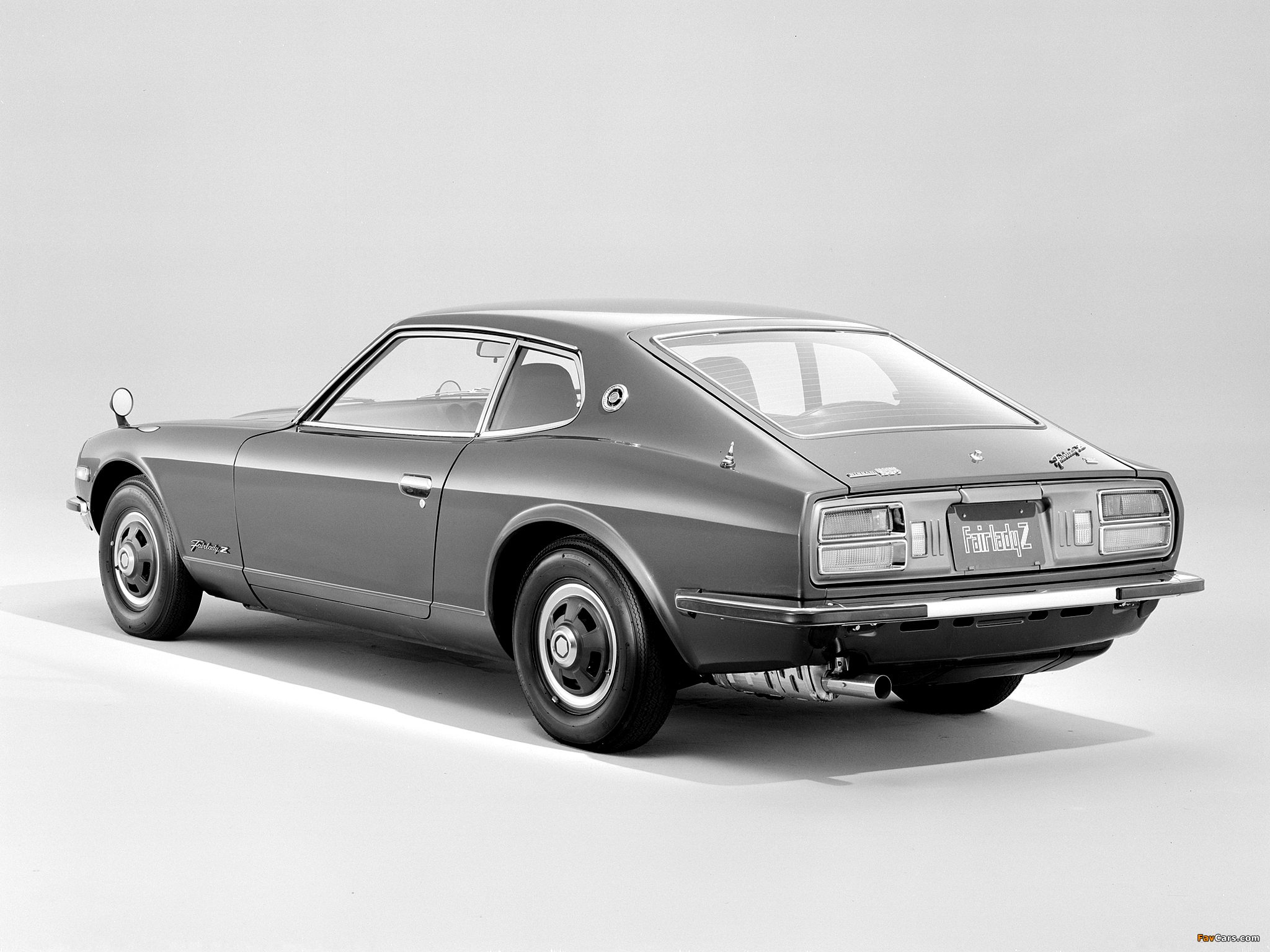 Nissan Fairlady 240Z 2by2 (GS30) 1974–78 wallpapers (2048 x 1536)
