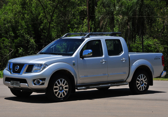 Pictures of Nissan Frontier 10 Anos (D40) 2012