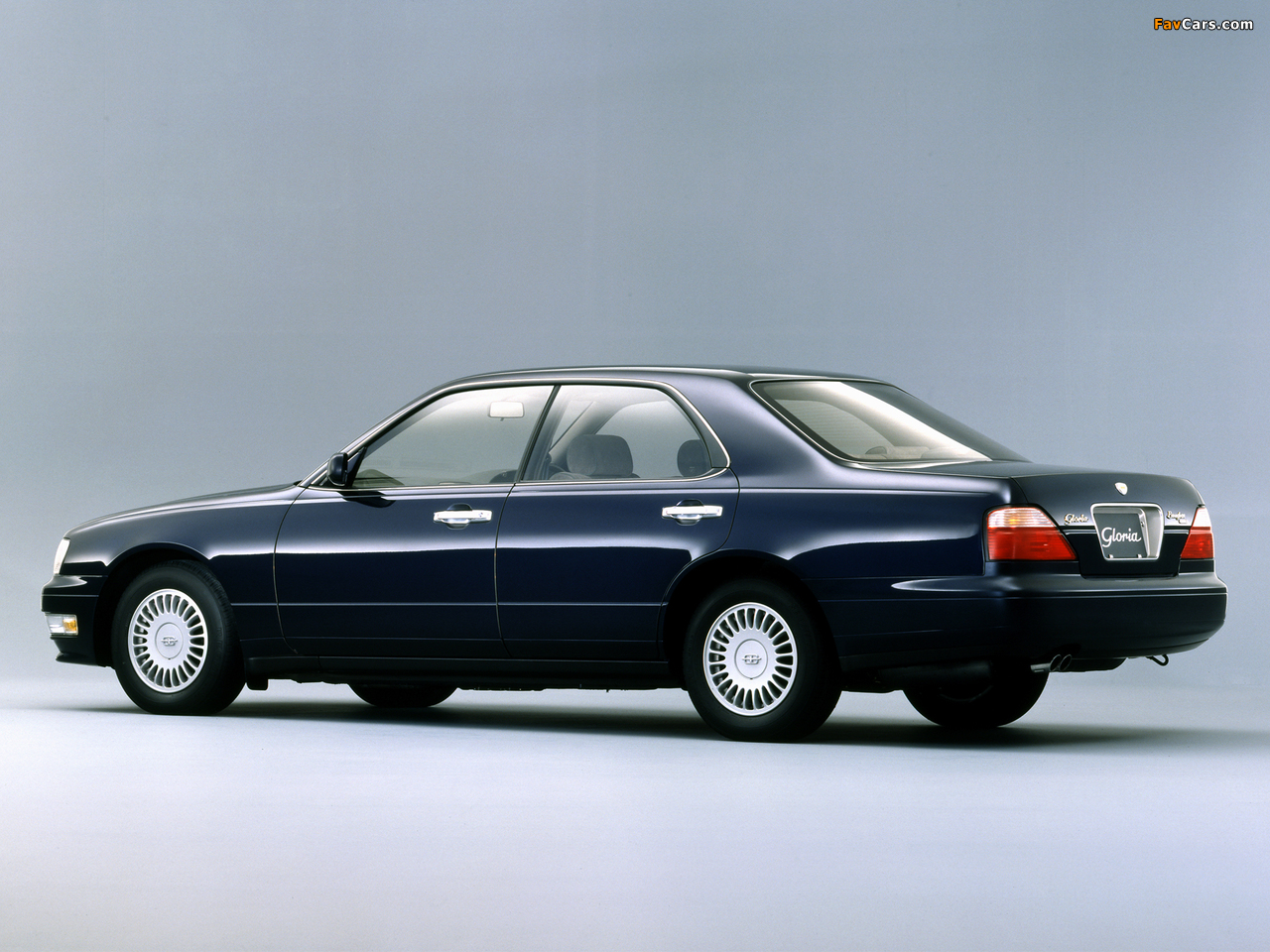 Images of Nissan Gloria Brougham (Y33) 1995–97 (1280 x 960)