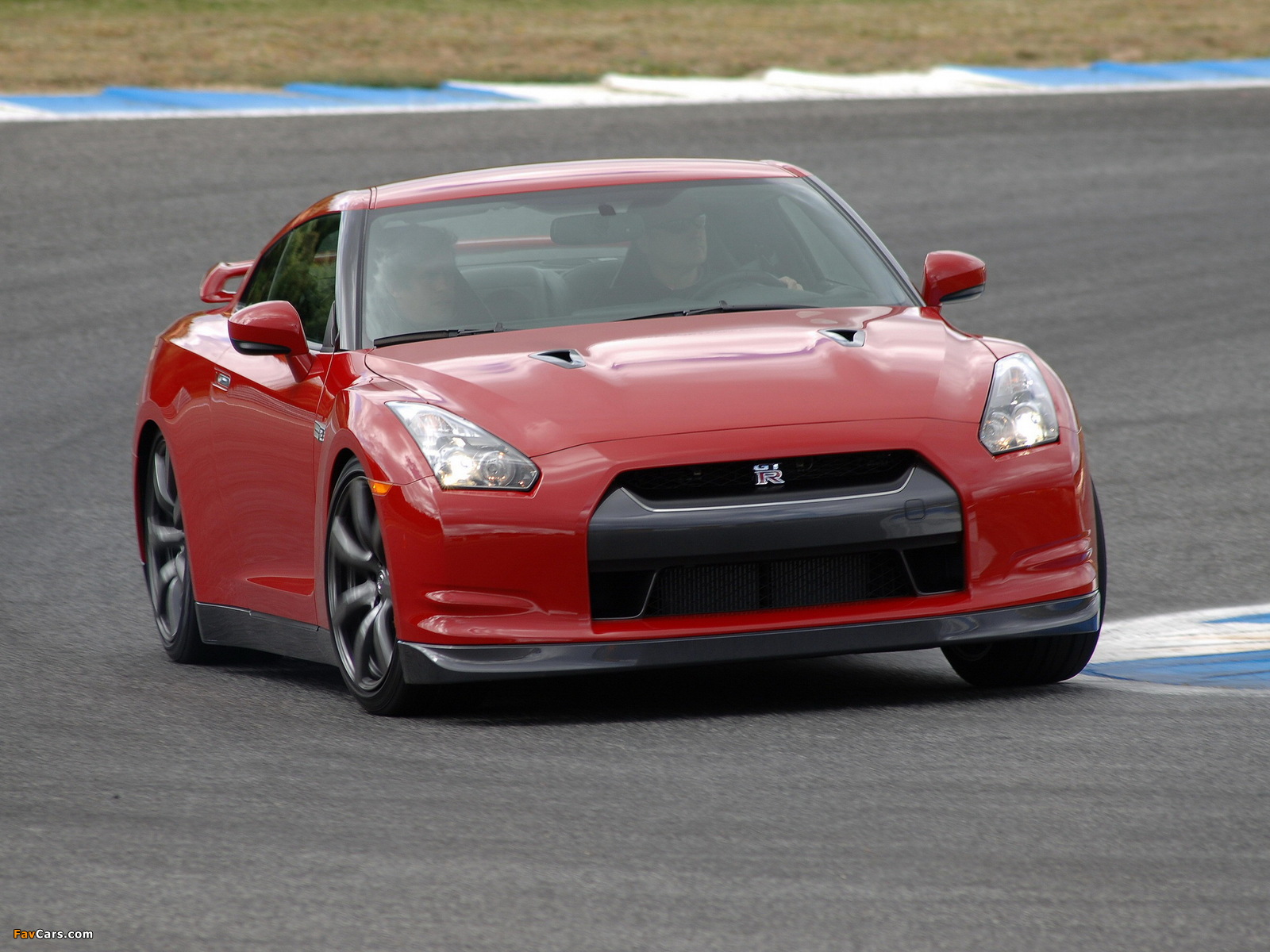 Images of Nissan GT-R Black Edition US-spec (R35) 2008–10 (1600 x 1200)