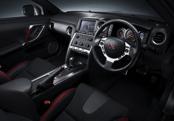 Images of Nissan GT-R Black Edition JP-spec (R35) 2008–10