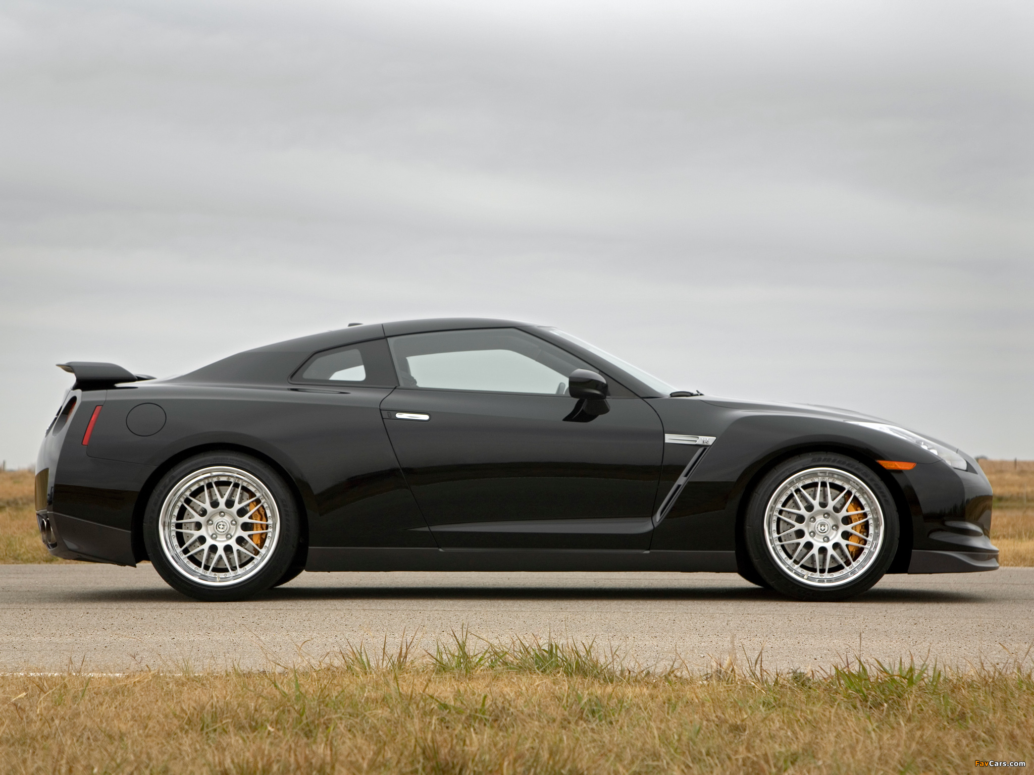 Images of Hennessey Nissan GT-R Godzilla 700 (R35) 2008 (2048 x 1536)