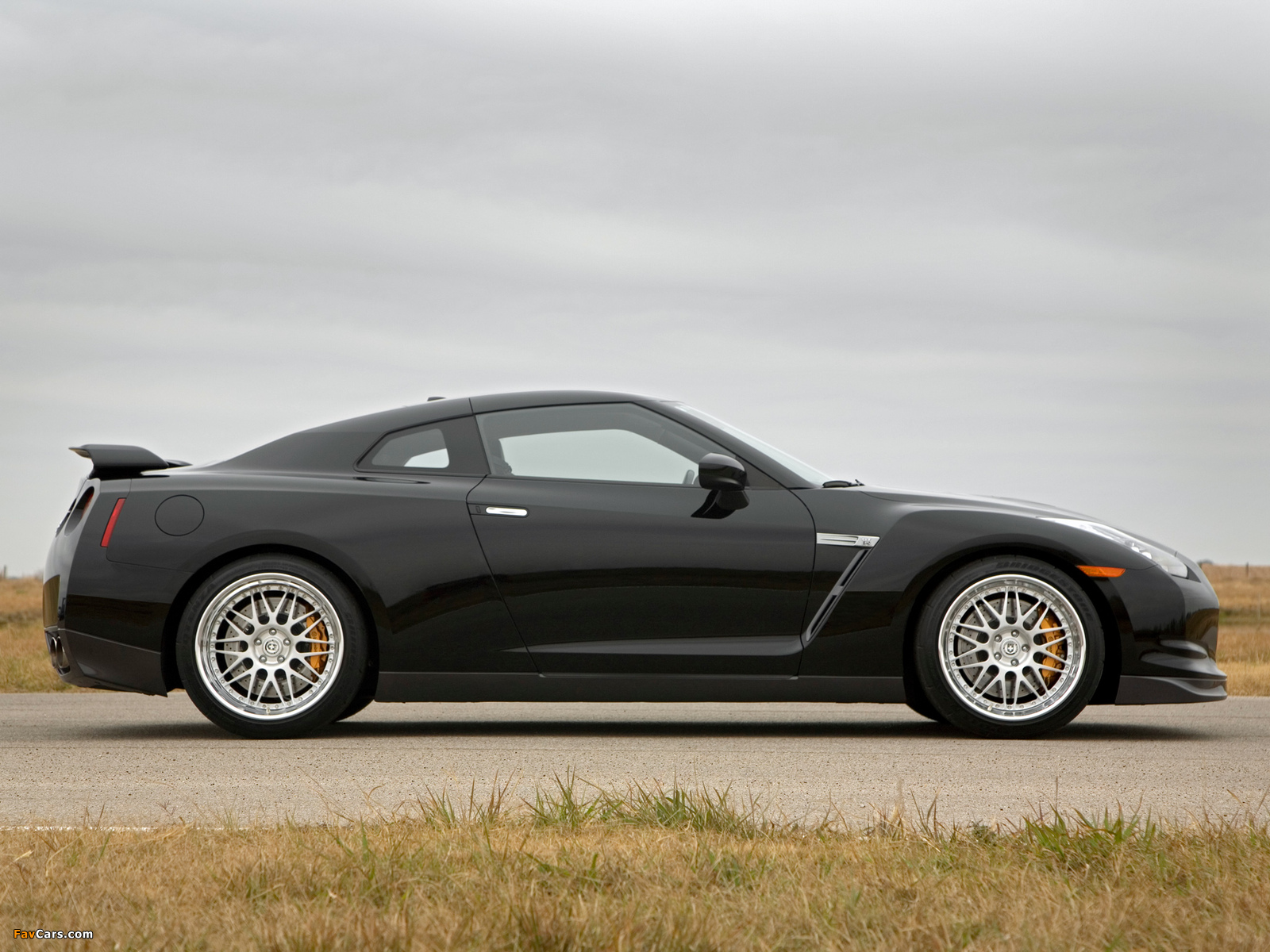 Images of Hennessey Nissan GT-R Godzilla 700 (R35) 2008 (1600 x 1200)