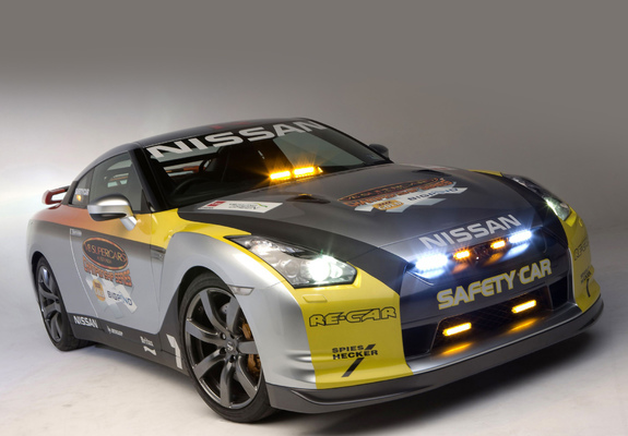 Images of Nissan GT-R Safety Car (R35) 2009