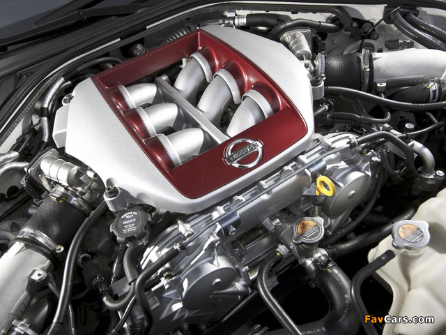 Images of Nissan GT-R Black Edition JP-spec (R35) 2010 (640 x 480)