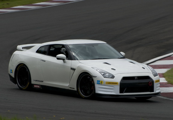 Images of Nissan GT-R Club Track Edition (R35) 2010