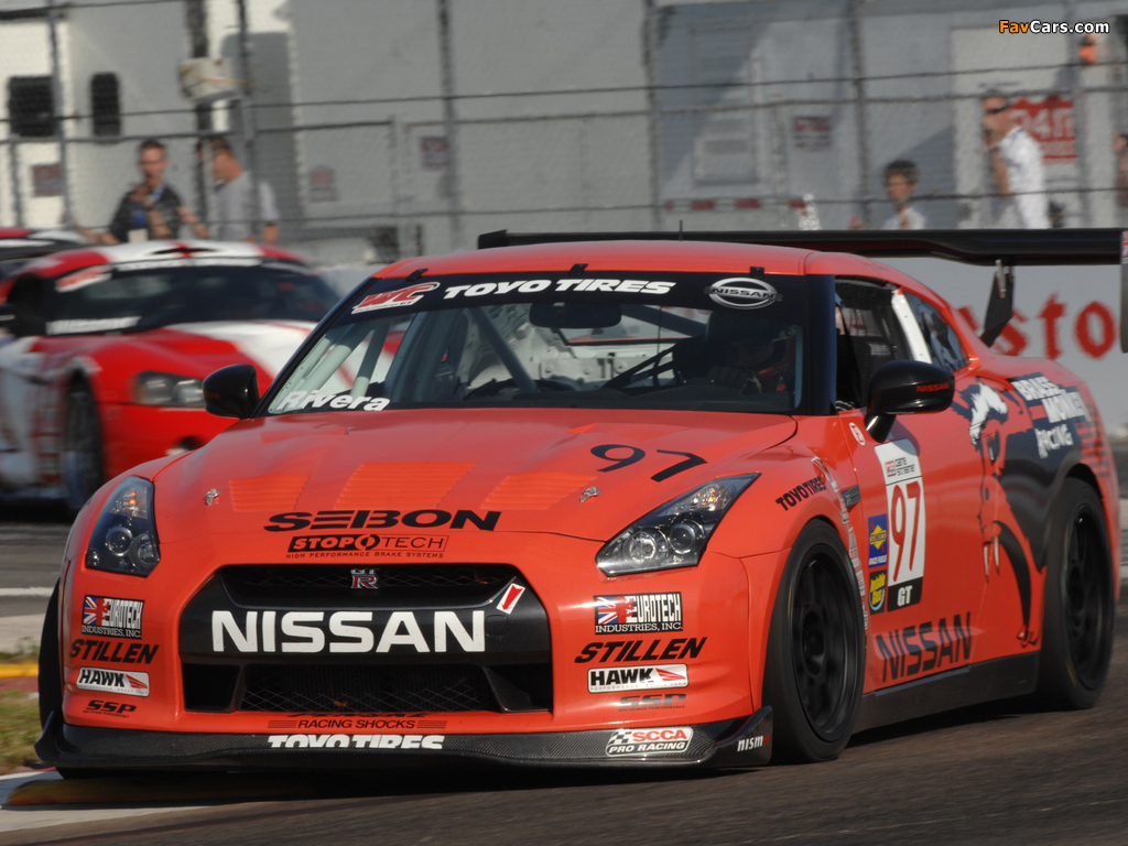 Images of Nissan GT-R World Challenge GT (R35) 2010 (1024 x 768)