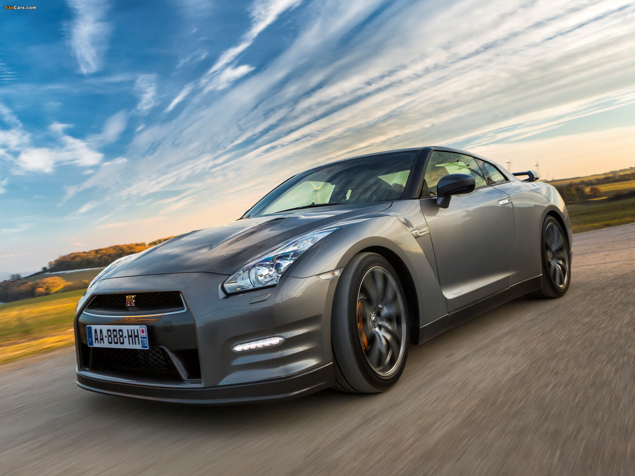 Images of Nissan GT-R Premium Edition (R35) 2012 (2048 x 1536)