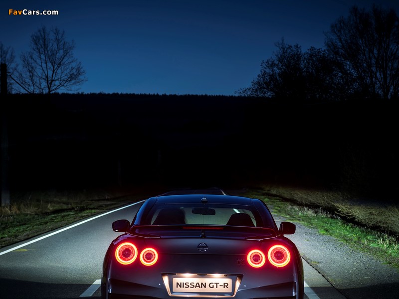 Images of Nissan GT-R (R35) 2016 (800 x 600)
