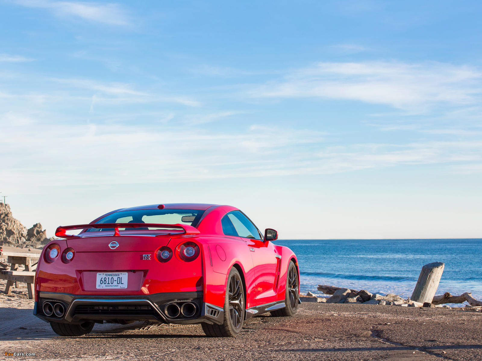 Images of Nissan GT-R North America (R35) 2016 (1600 x 1200)