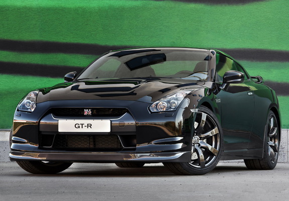 Nissan GT-R Black Edition 2008–10 pictures