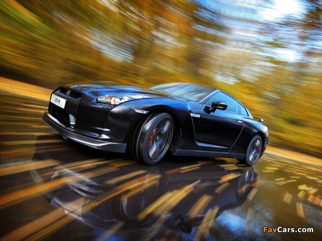 Nissan GT-R Black Edition 2008–10 pictures (640 x 480)