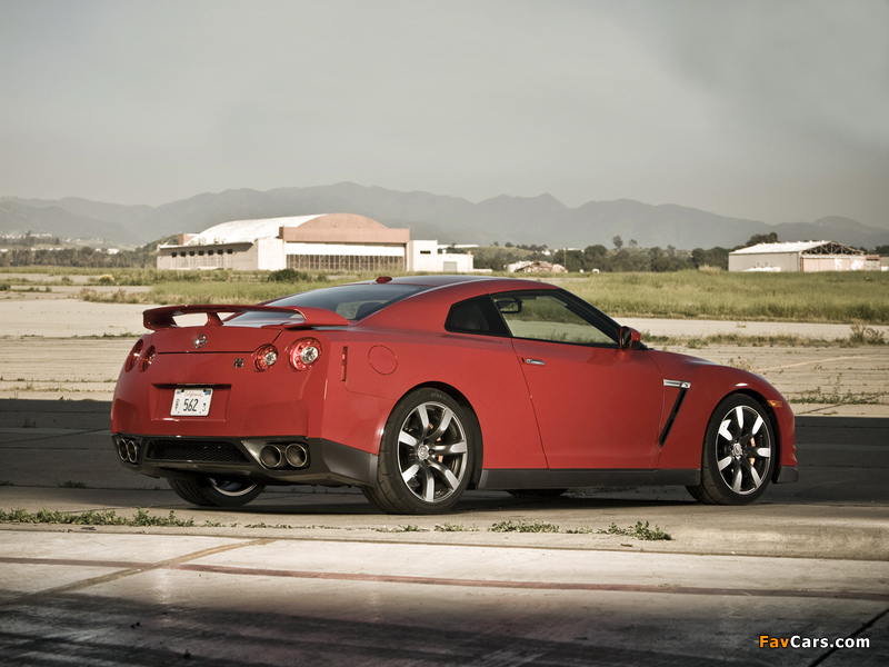 Nissan GT-R Black Edition US-spec (R35) 2008–10 wallpapers (800 x 600)