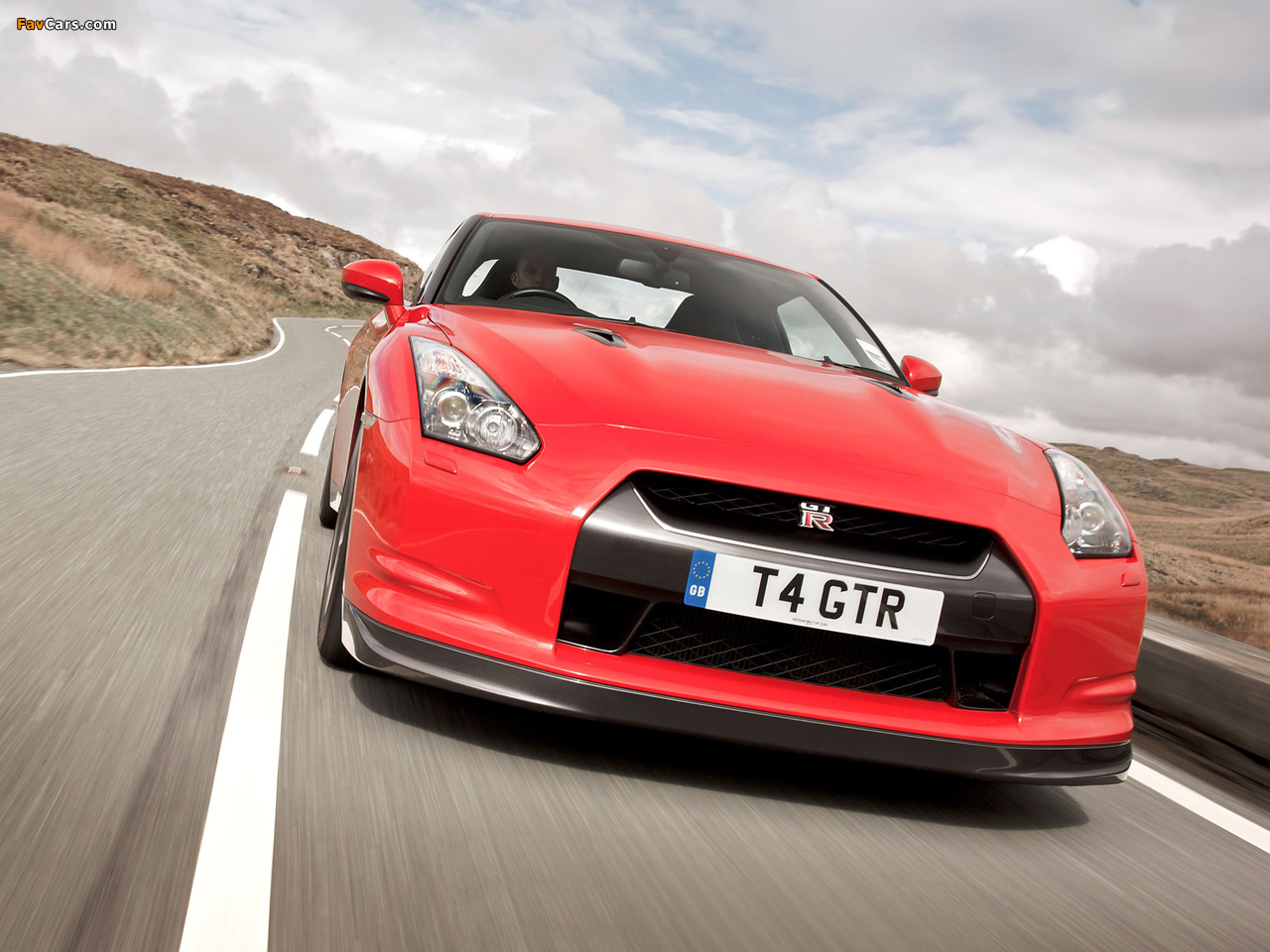 Nissan GT-R Black Edition UK-spec 2008–10 wallpapers (1280 x 960)