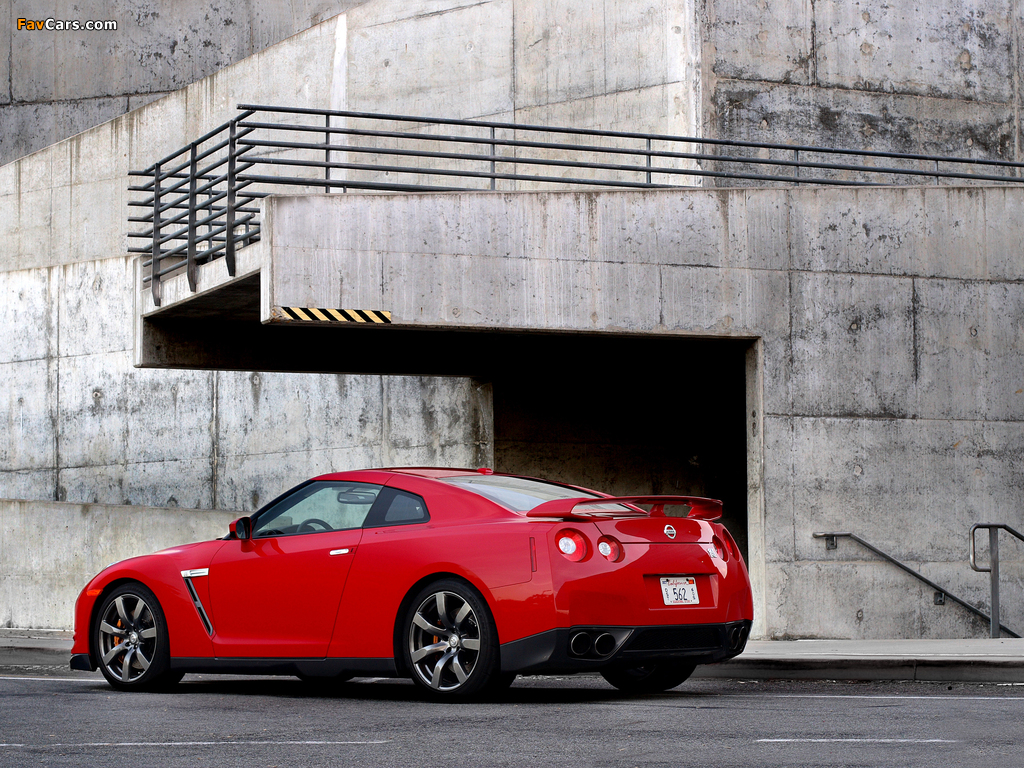 Nissan GT-R Black Edition US-spec (R35) 2008–10 wallpapers (1024 x 768)