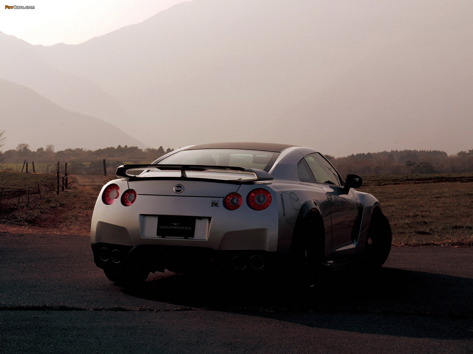 WALD Nissan GT-R Sports Line (R35) 2008 wallpapers (1600 x 1200)