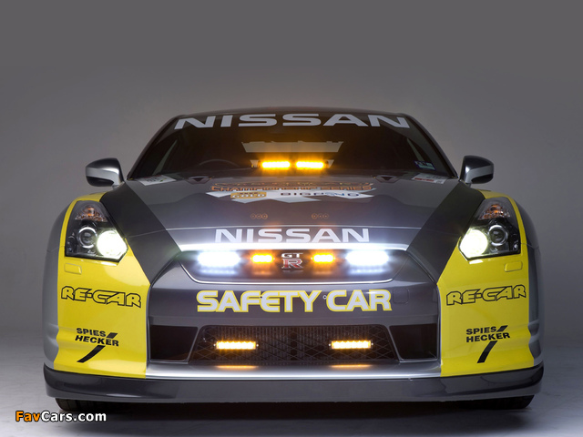 Nissan GT-R Safety Car (R35) 2009 pictures (640 x 480)