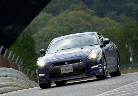 Nissan GT-R Black Edition JP-spec (R35) 2010 photos