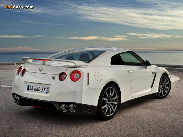 Nissan GT-R Black Edition (R35) 2010 pictures (640 x 480)