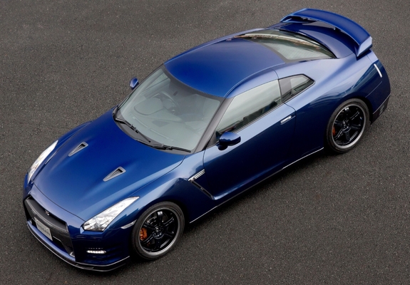 Nissan GT-R Pure Edition For Track Pack JP-spec (R35) 2011 images