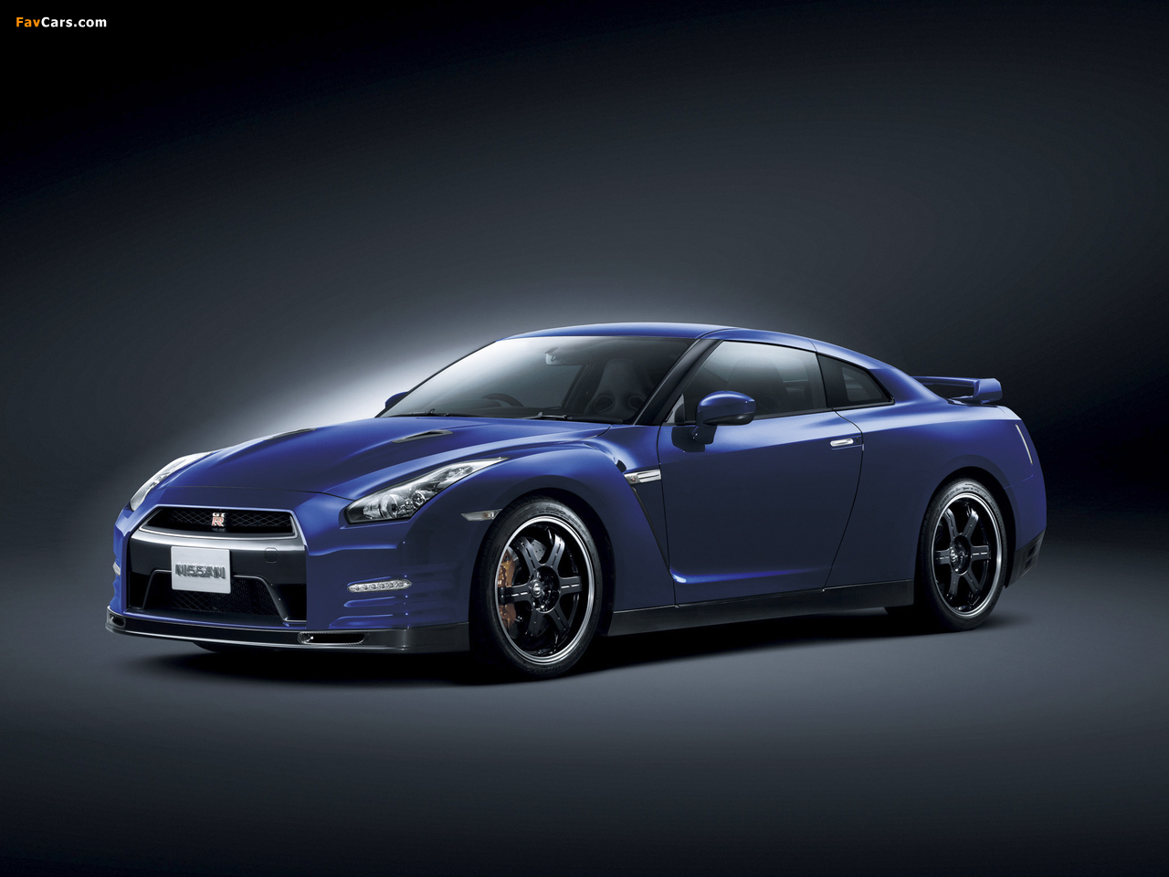 Nissan GT-R Pure Edition For Track Pack JP-spec (R35) 2011 wallpapers (1280 x 960)
