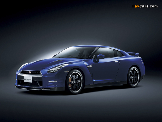 Nissan GT-R Pure Edition For Track Pack JP-spec (R35) 2011 wallpapers (640 x 480)