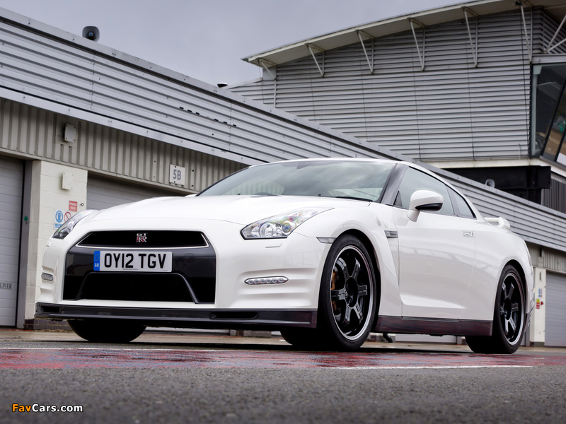 Nissan GT-R Pure Edition For Track Pack UK-spec (R35) 2012 images (800 x 600)
