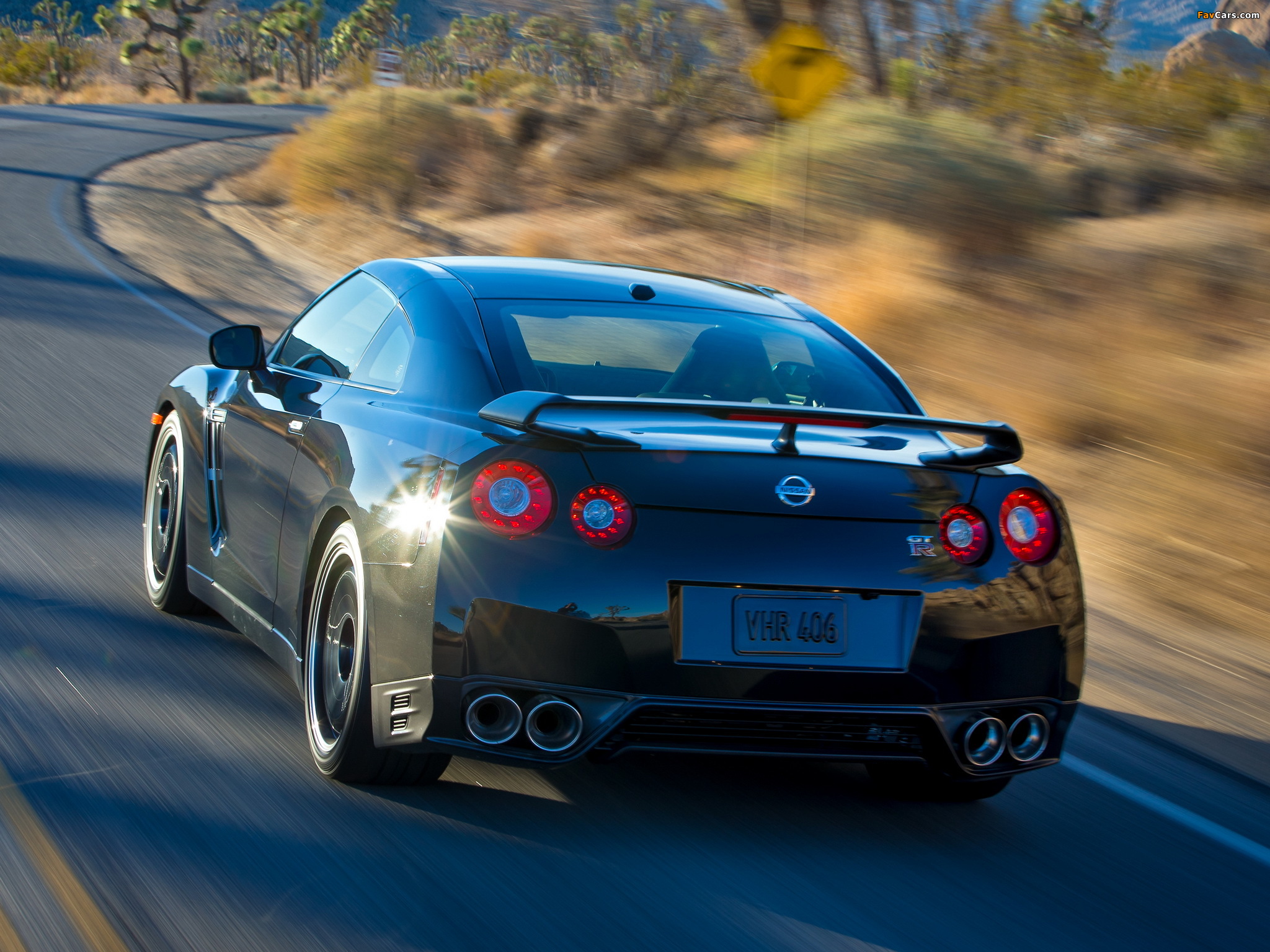 Nissan GT-R Track Edition 2013 photos (2048 x 1536)